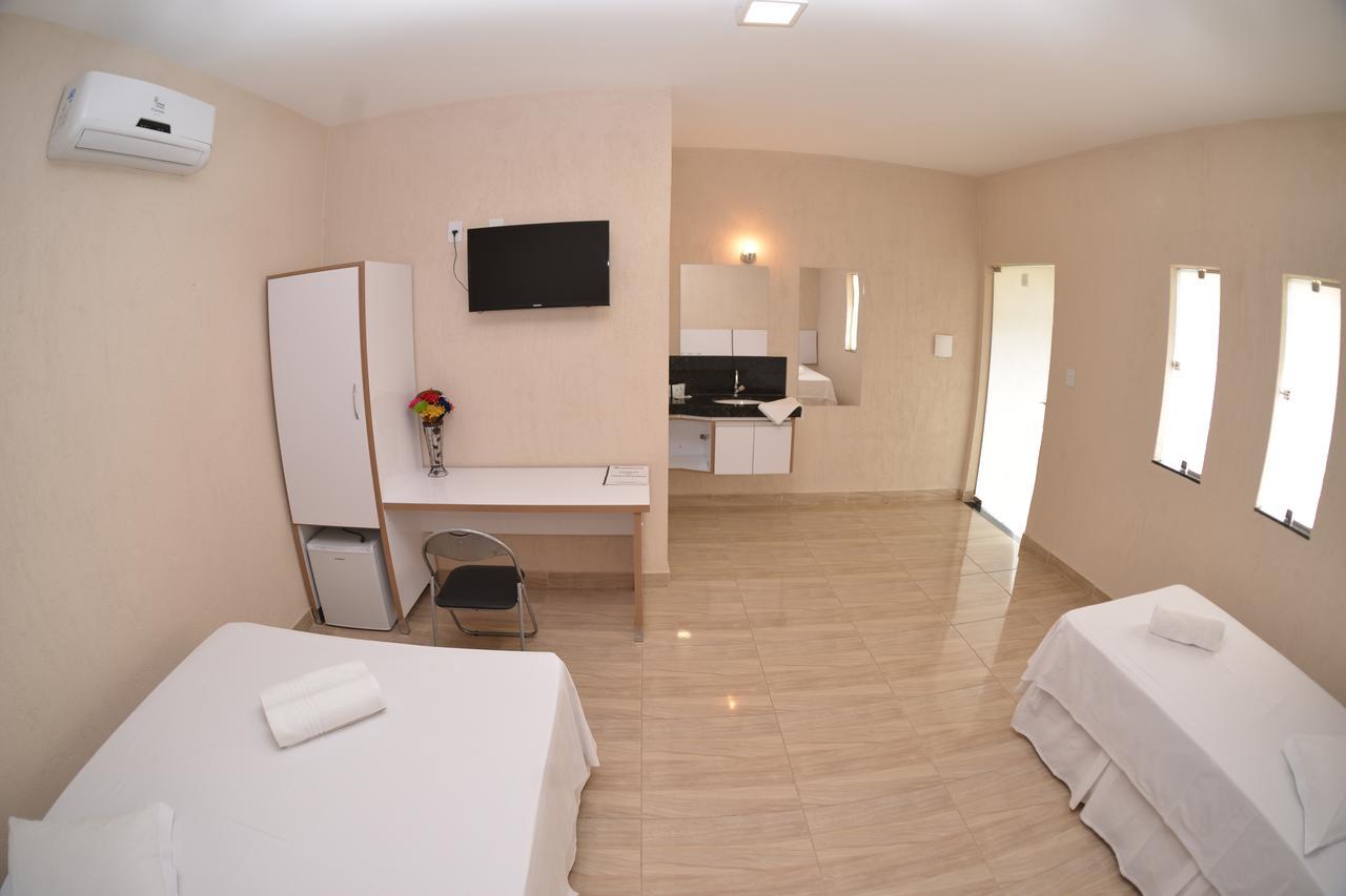 Hotel Tamburil Салинас Екстериор снимка